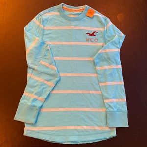 HOLLISTER DUDES long sleeve shirt in size small.